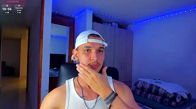 austinoficial online show from March 19, 2025, 5:52 am