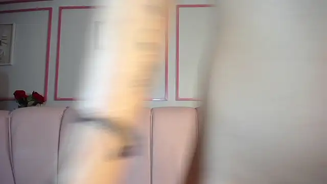 Snapshot of zoe_ch_ chatting on March 5, 2025, 12:49 am zoe ch online show from March 5, 2025, 12:49 am