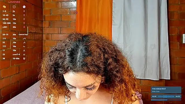 Annycolin  online show from February 6, 2025, 11:26 pm