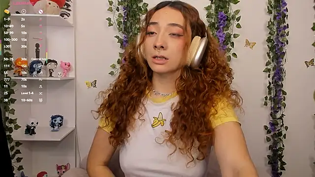 Annycolin  online show from March 23, 2026, 7:36 pm