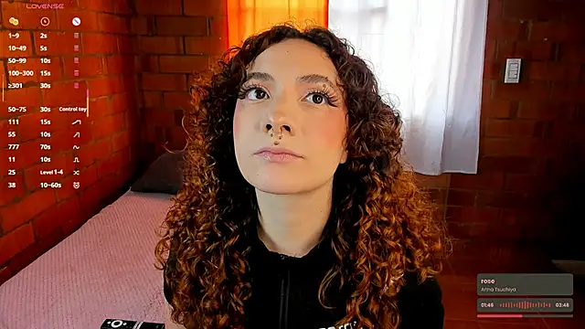 Annycolin  online show from February 12, 2025, 7:24 pm