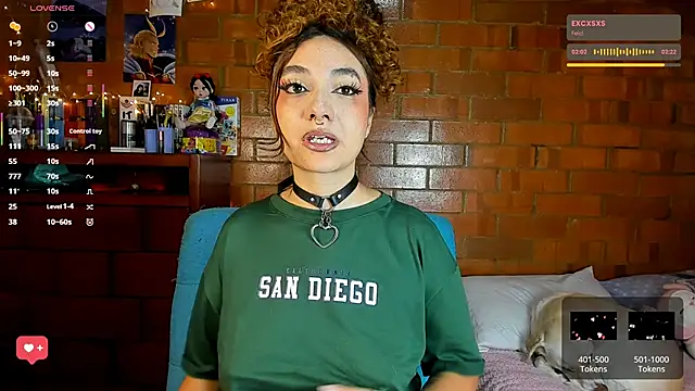 Annycolin  online show from September 27, 2025, 12:22 pm