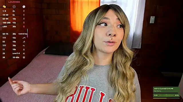 Annycolin  online show from January 31, 2025, 9:26 pm