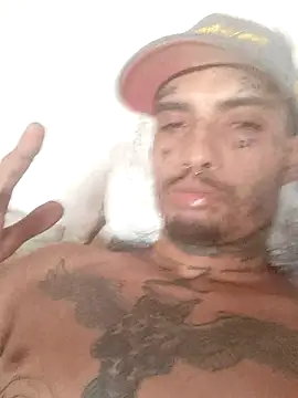 Snapshot of gibbyi777 chatting on December 17, 2025, 10:26 pm gibbyi777 online show from December 17, 2025, 10:26 pm