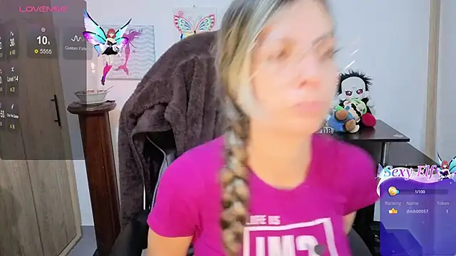 Snapshot of Princezzlove3 chatting on April 13, 2026, 10:47 pm Princezzlove3 online show from April 13, 2026, 10:47 pm