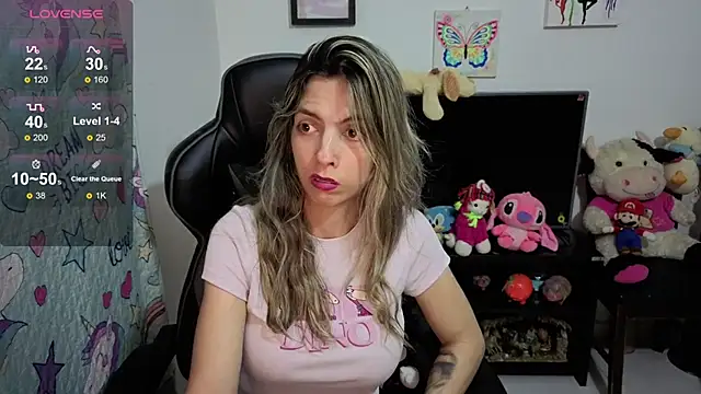 Snapshot of Princezzlove3 chatting on September 21, 2025, 12:16 am Princezzlove3 online show from September 21, 2025, 12:16 am