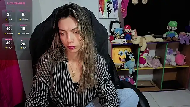 Snapshot of Princezzlove3 chatting on October 28, 2025, 2:56 am Princezzlove3 online show from October 28, 2025, 2:56 am