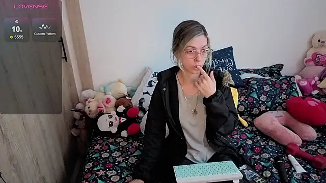 Snapshot of Princezzlove3 chatting on March 9, 2026, 12:30 pm Princezzlove3 online show from March 9, 2026, 12:30 pm