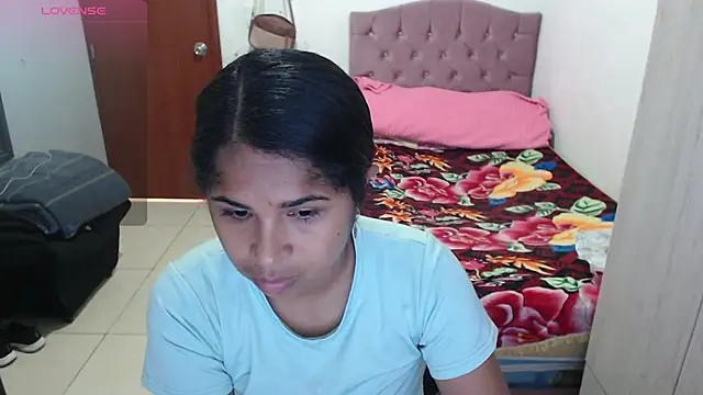 Snapshot of july-feria chatting on December 3, 2025, 4:39 pm july-feria online show from December 3, 2025, 4:39 pm