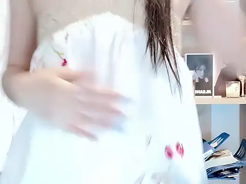 Snapshot of Lush-Office chatting on January 7, 2026, 11:04 am Lush-Office online show from January 7, 2026, 11:04 am