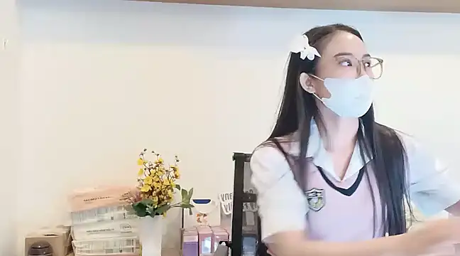 Lush-Office online show from March 12, 2025, 10:59 am