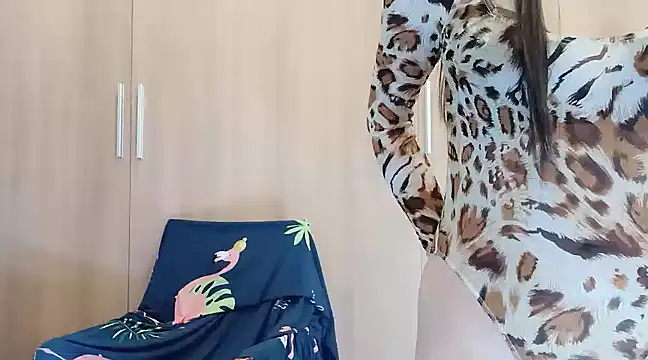 Lush-Office online show from March 8, 2025, 3:24 pm