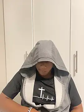 Snapshot of snotLoud chatting on February 14, 2025, 7:12 pm snotLoud online show from February 14, 2025, 7:12 pm