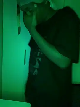 Snapshot of snotLoud chatting on March 22, 2025, 4:58 pm snotLoud online show from March 22, 2025, 4:58 pm