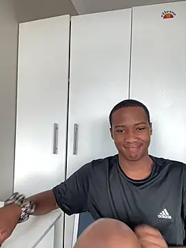 Snapshot of snotLoud chatting on February 13, 2025, 10:12 am snotLoud online show from February 13, 2025, 10:12 am