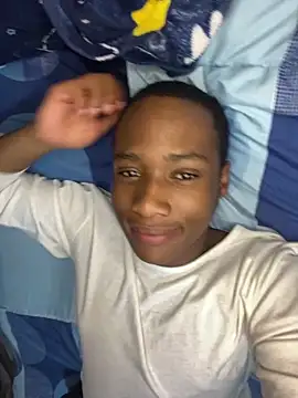 Snapshot of snotLoud chatting on February 16, 2025, 7:49 pm snotLoud online show from February 16, 2025, 7:49 pm