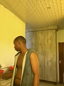 Snapshot of snotLoud chatting on January 20, 2025, 10:29 am snotLoud online show from January 20, 2025, 10:29 am