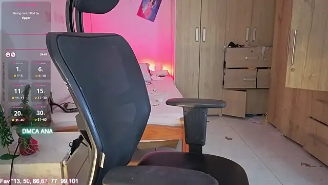 Snapshot of Anatomson___ chatting on November 14, 2025, 2:32 pm Anatomson online show from November 14, 2025, 2:32 pm