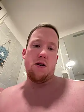 Snapshot of Sklavesucht2025 chatting on February 11, 2025, 9:35 pm Sklavesucht2025 online show from February 11, 2025, 9:35 pm