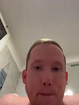 Sklavesucht2025 online show from November 20, 2025, 2:23 am