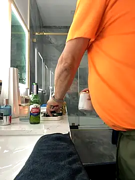 Snapshot of carlospingalinda chatting on September 18, 2025, 10:57 pm carlospingalinda online show from September 18, 2025, 10:57 pm