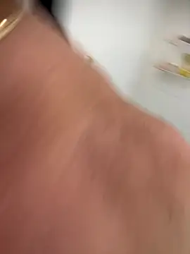 Snapshot of carlospingalinda chatting on November 25, 2025, 12:11 am carlospingalinda online show from November 25, 2025, 12:11 am