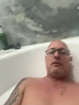 Snapshot of carlospingalinda chatting on March 21, 2025, 10:17 pm carlospingalinda online show from March 21, 2025, 10:17 pm