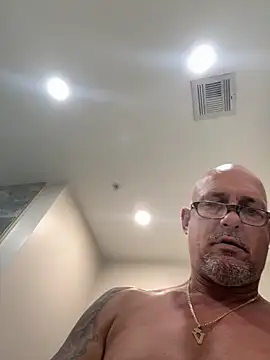 Snapshot of carlospingalinda chatting on September 10, 2025, 9:58 pm carlospingalinda online show from September 10, 2025, 9:58 pm