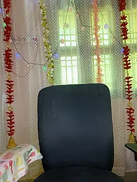 Snapshot of Babbyy_doll chatting on April 21, 2026, 2:51 am Babbyy doll online show from April 21, 2026, 2:51 am