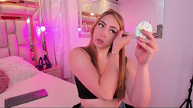 Katalina Evans online show from December 1, 2025, 11:00 am