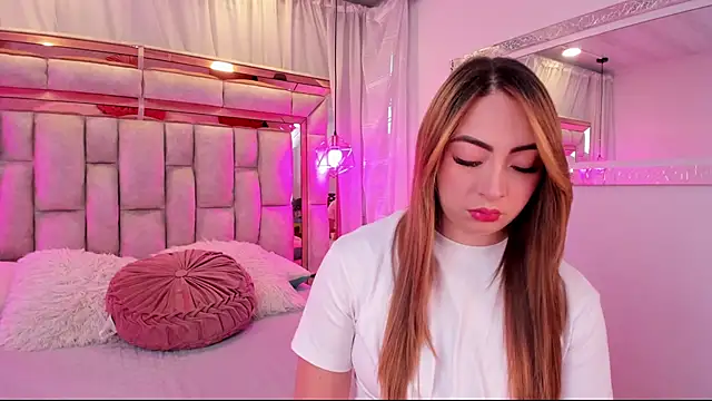 Katalina Evans online show from November 20, 2025, 11:11 am