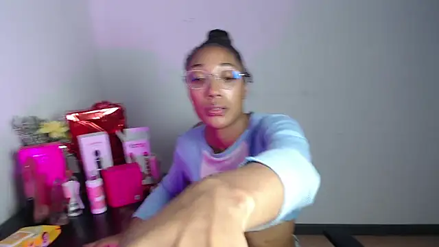 Snapshot of esmeralda-bk chatting on December 19, 2025, 9:28 pm esmeralda-bk online show from December 19, 2025, 9:28 pm