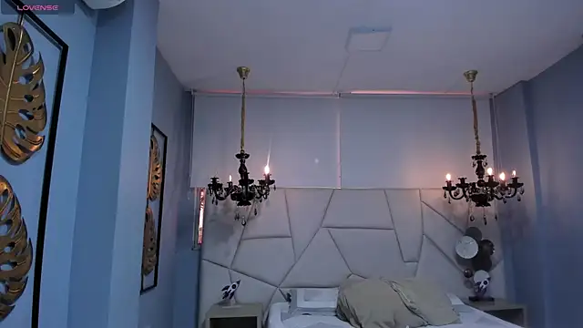 Aitana Hilton  online show from September 20, 2025, 12:21 pm