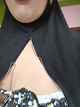 Snapshot of zahra_Jalid chatting on November 28, 2025, 11:38 pm zahra Jalid online show from November 28, 2025, 11:38 pm