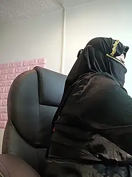 Snapshot of zahra_Jalid chatting on November 14, 2025, 10:24 pm zahra Jalid online show from November 14, 2025, 10:24 pm