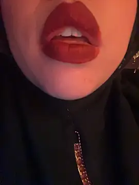 Snapshot of zahra_Jalid chatting on May 15, 2026, 11:25 pm zahra Jalid online show from May 15, 2026, 11:25 pm