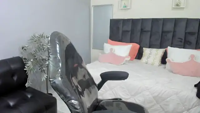 Snapshot of Morb69Erotic chatting on January 28, 2025, 1:49 pm Morb69Erotic online show from January 28, 2025, 1:49 pm