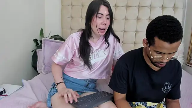 Snapshot of Morb69Erotic chatting on February 3, 2025, 11:26 pm Morb69Erotic online show from February 3, 2025, 11:26 pm