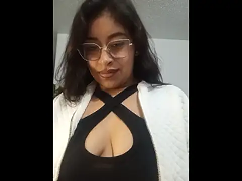 Snapshot of AnonymousGirl chatting on July 26, 2026, 12:28 am AnonymousGirl online show from July 26, 2026, 12:28 am