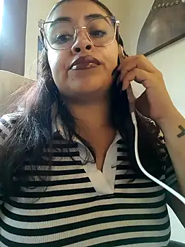 Snapshot of AnonymousGirl chatting on March 10, 2026, 2:43 pm AnonymousGirl online show from March 10, 2026, 2:43 pm