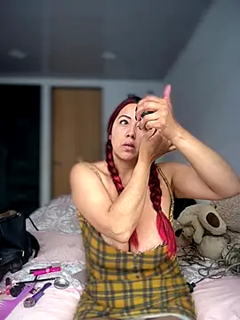 Snapshot of Miss__Melody chatting on November 20, 2025, 1:56 pm Miss Melody online show from November 20, 2025, 1:56 pm