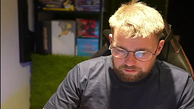 justinitt online show from September 15, 2025, 8:09 pm