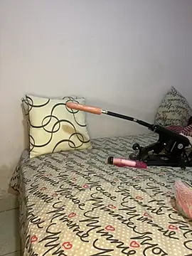 Snapshot of Malia_B chatting on February 9, 2025, 5:33 pm Malia B online show from February 9, 2025, 5:33 pm