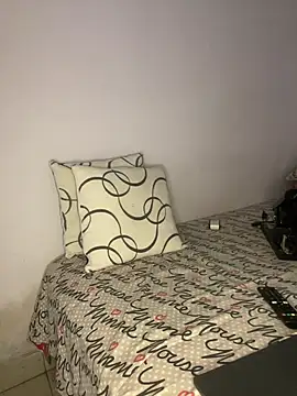 Snapshot of Malia_B chatting on February 6, 2025, 8:23 pm Malia B online show from February 6, 2025, 8:23 pm