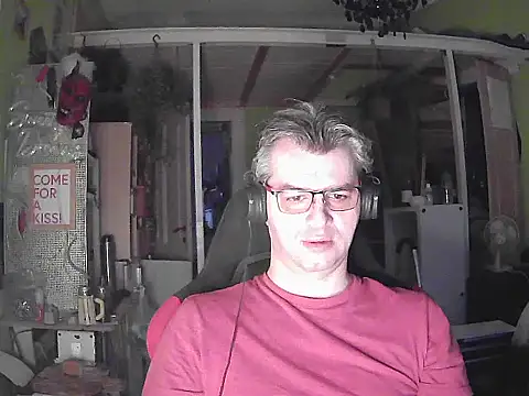 Snapshot of stary-w-kalesonach chatting on September 9, 2025, 4:11 am stary-w-kalesonach online show from September 9, 2025, 4:11 am