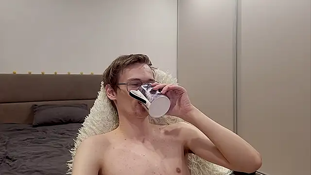 Wild boar1 online show from January 25, 2025, 9:46 pm