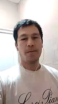 Snapshot of ferukh chatting on January 15, 2025, 6:22 am ferukh online show from January 15, 2025, 6:22 am
