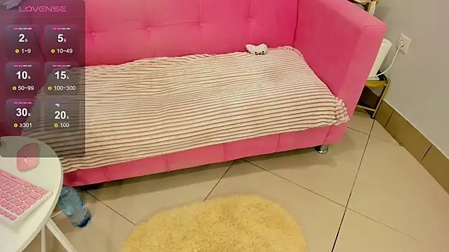 Snapshot of Brilly_Lily chatting on December 17, 2025, 2:27 am Brilly Lily online show from December 17, 2025, 2:27 am