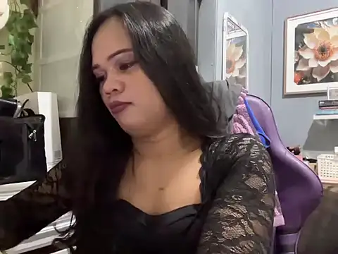 SophiaCourthaway online show from February 14, 2026, 2:50 pm