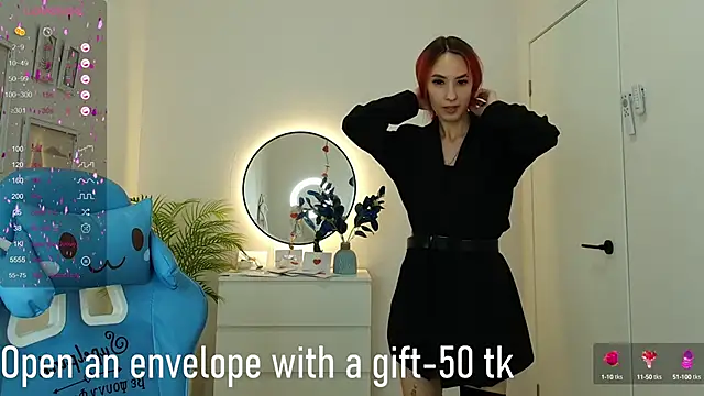 Snapshot of Kar1_na_ chatting on February 12, 2025, 11:07 am Kar1 na online show from February 12, 2025, 11:07 am